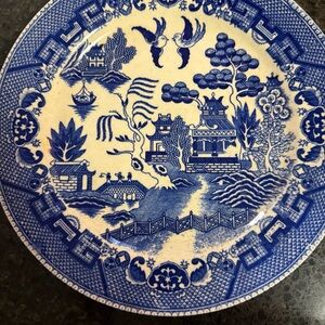 Vintage Blue Willow Japanese Porcelain 9” dinner plate